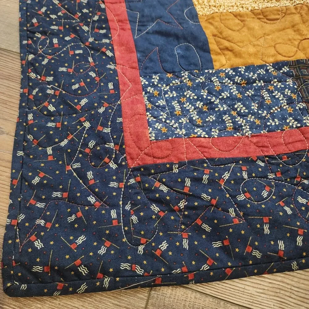 Americana Country Themed Machine / Handmade Quilt Chicken Roosters 78